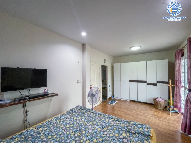 *****ทาวน์เฮ้าส์มือสองย่านนนทบุรี ม.นนท์ณิชา บางใหญ่ บนเนื้อที่มาถึง 21 ตร.ว. ฟังก์ชัน 3 ห้องนอน 2 ห้องน้ำ 1 ที่จอดรถ แถมฟรี! 2 เครื่องปรับอากาศ สภาพดี พร้อมอยู่ เชื่อมต่อถ.กาญจนาภิเษก เดินทางสะดวก ใกล้รถไฟฟ้าสายสีม่วง "สถานีตลาดบางใหญ่" และทางด่วน "ศรีรัช" ราคาสุดคุ้ม!